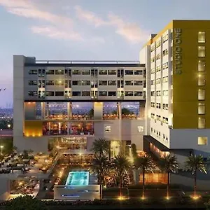 4* Hotel One