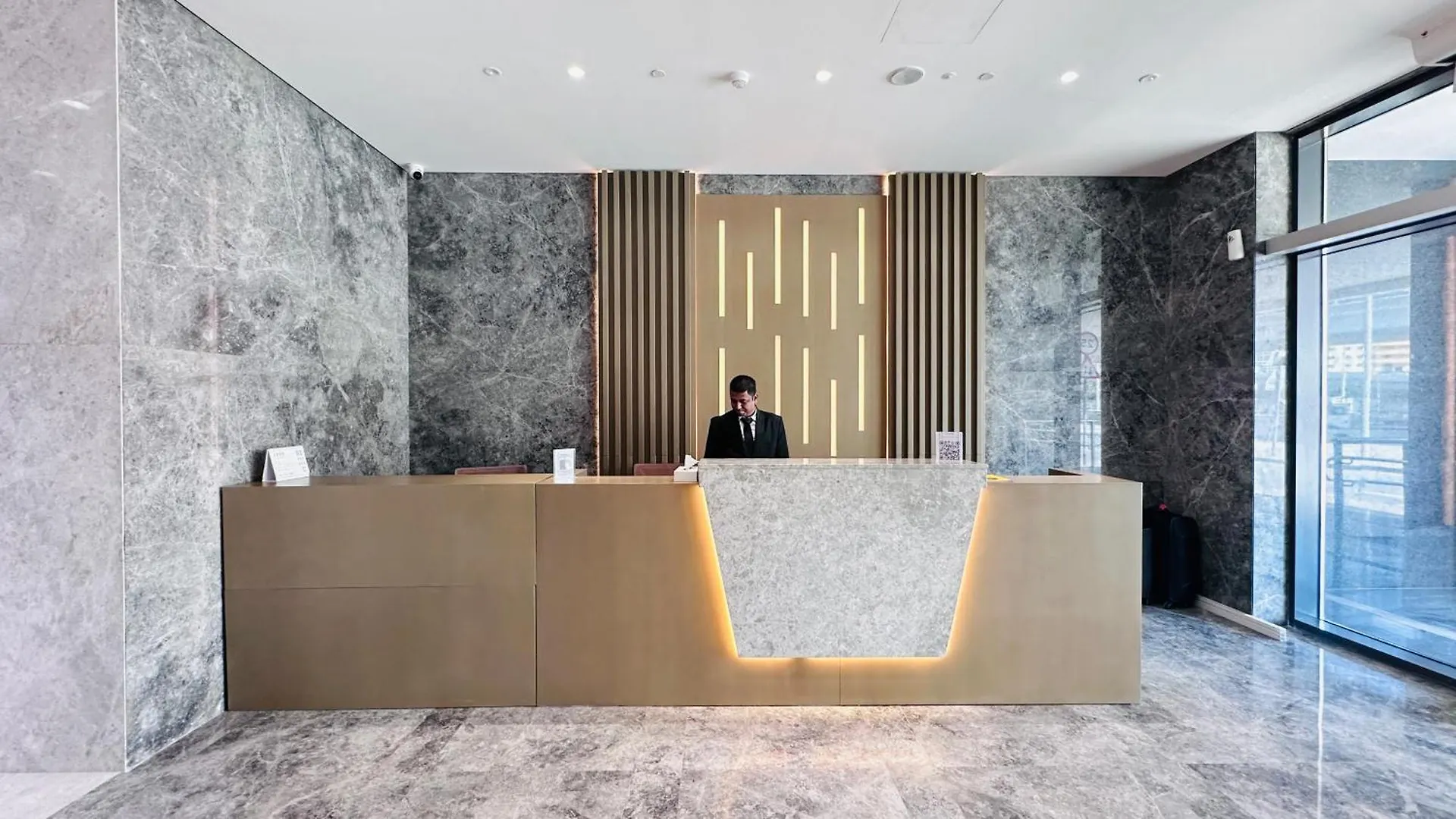 Hotel Sunday Sheikh Zayed Road Concord Tower By Belvilla Dubai