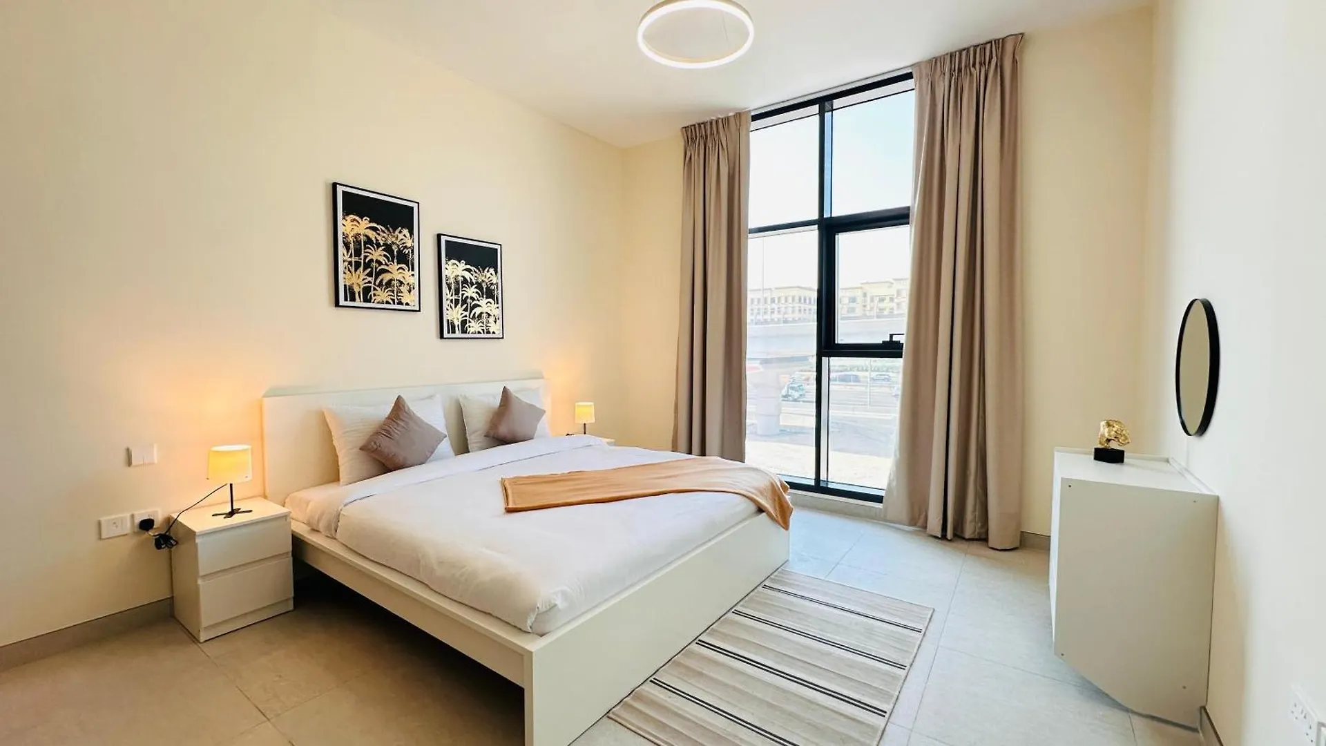 Hotel Sunday Sheikh Zayed Road Concord Tower By Belvilla Dubai